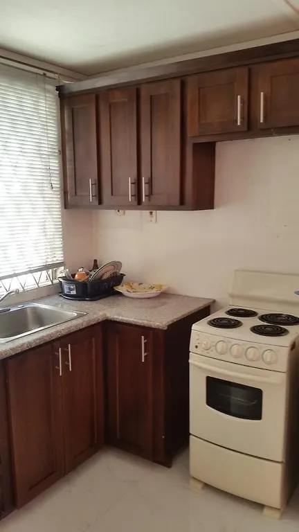 Malia'S New Kgn Apartment Kingston